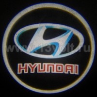 Подсветка зоны открытых дверей с логотипом Hyundai